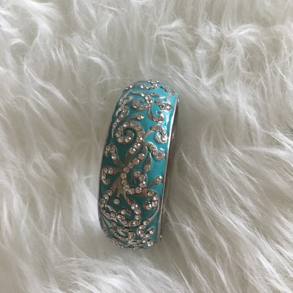 ‘Wendy’ Beautiful enameled bangle - Picture 2 of 7